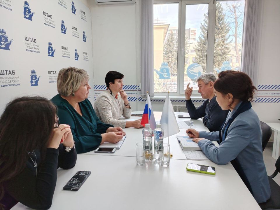 Вице-спикер парламента республики, региональный координатор партийного проекта «Городская среда» Герман Чепкин провел заседание Общественного совета партпроекта