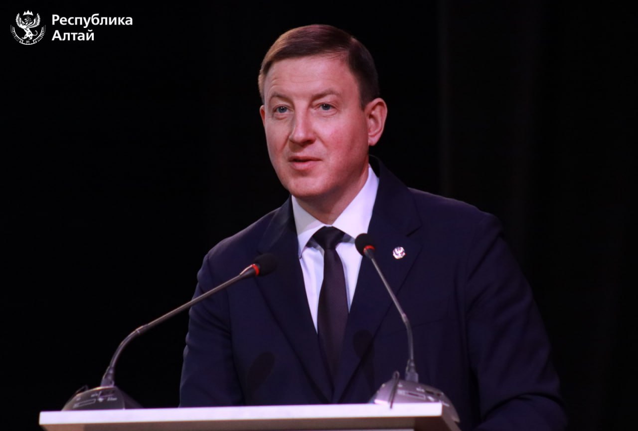 Глава Республики Алтай Андрей Турчак поздравил Горно-Алтайский государственный политехнический колледж имени Михаила Захаровича Гнездилова с 70-летним юбилеем Глава Республики Алтай Андрей Турчак поздравил Горно-Алтайский государственный политехнический колледж имени Михаила Захаровича Гнездилова с 70-летним юбилеем