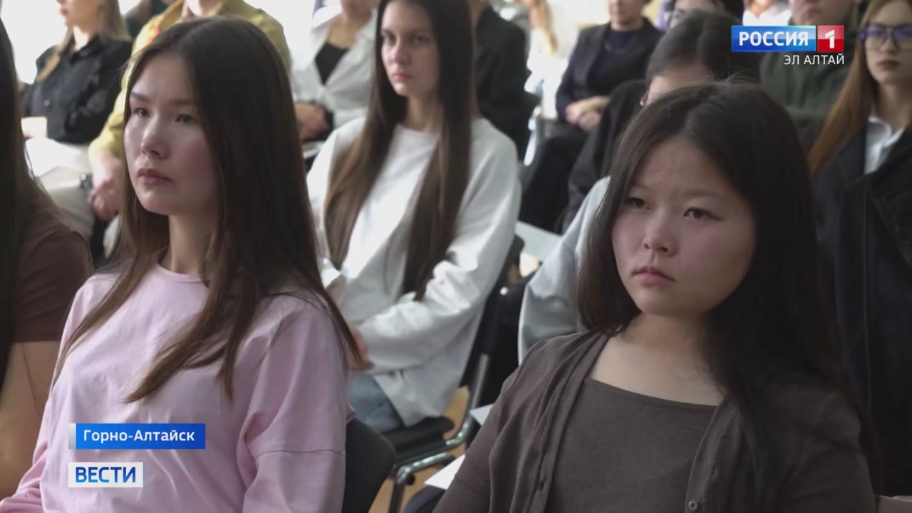 Развитие стройотрядовского движения обсудили в Горно-Алтайском государственном университете