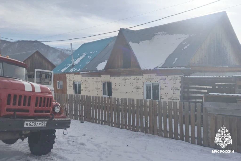 За минувшие сутки в Кош-Агачском районе произошло два пожара: