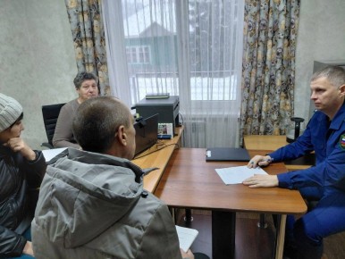 Прокурор Турочакского района провел личный прием участников СВО