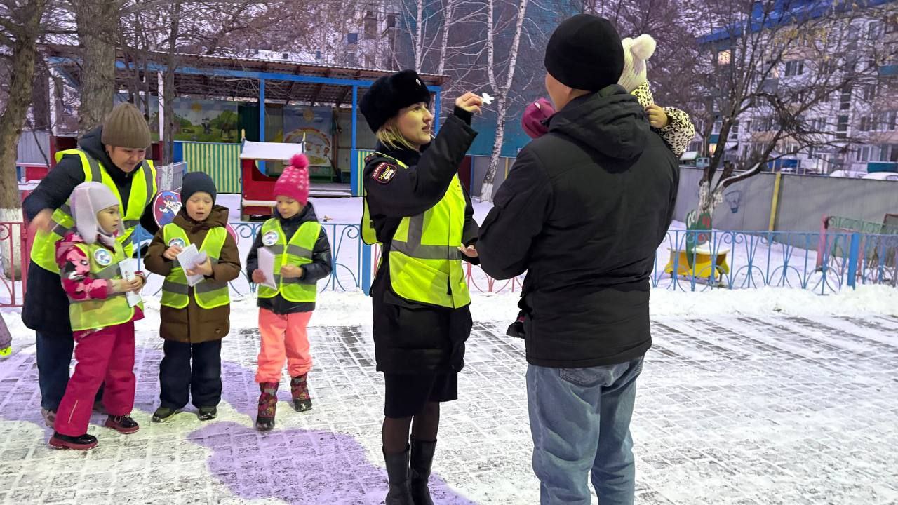 Акция "Родительский патруль" по соблюдению ПДД состоялась в детском саду №14 г. Горно-Алтайска Акция "Родительский патруль" по соблюдению ПДД состоялась в детском саду №14 г. Горно-Алтайска