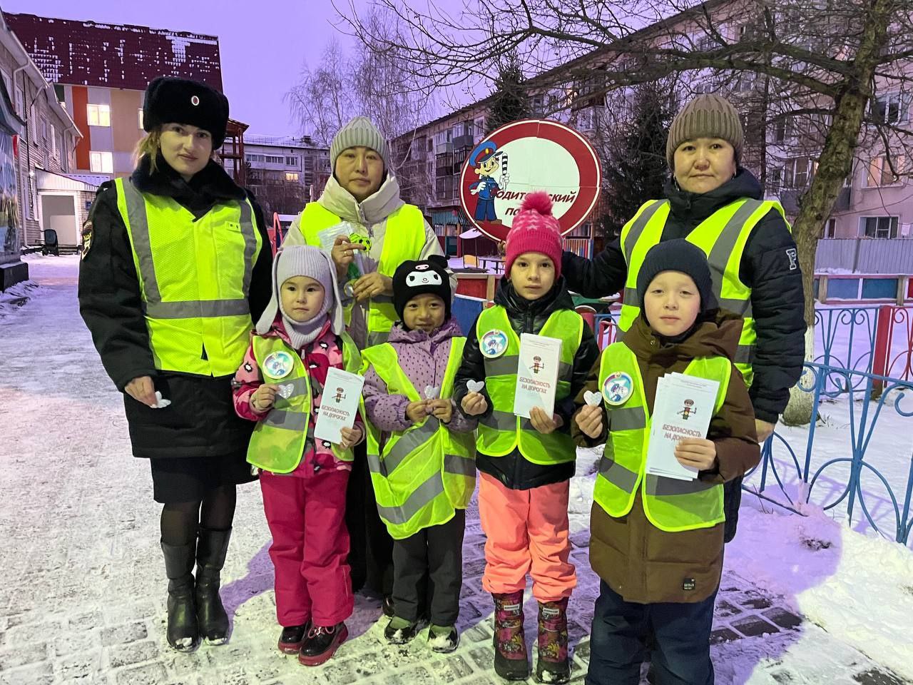 Акция "Родительский патруль" по соблюдению ПДД состоялась в детском саду №14 г. Горно-Алтайска