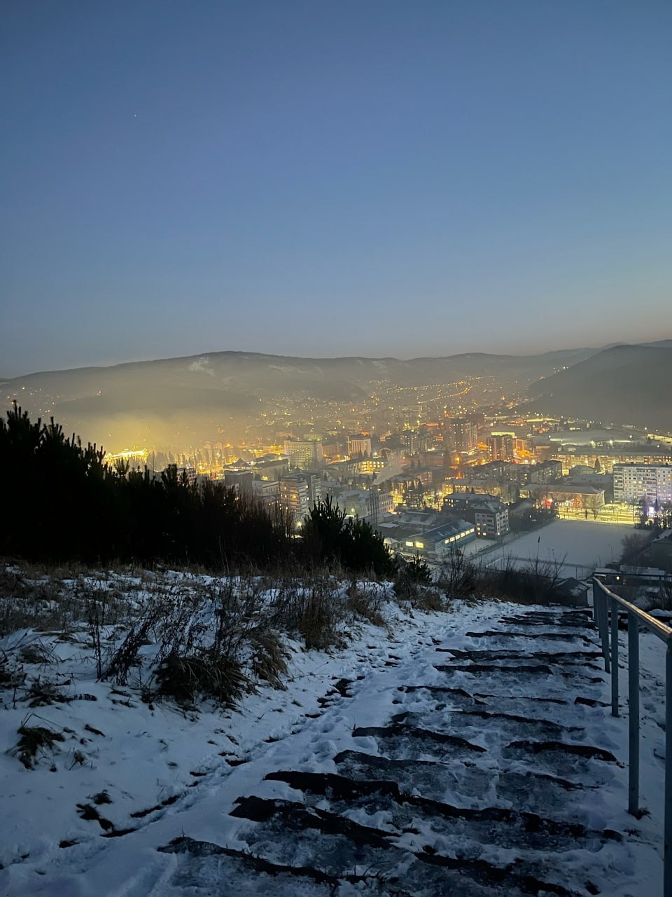 Вечерний Горно-Алтайск. Фото от подписчика