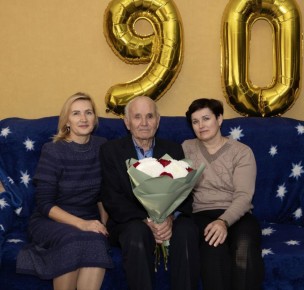 Ольга Сафронова: В большой и дружной семье Греховых сегодня праздник — глава семейства Андрей Васильевич отмечает 90-летний юбилей!