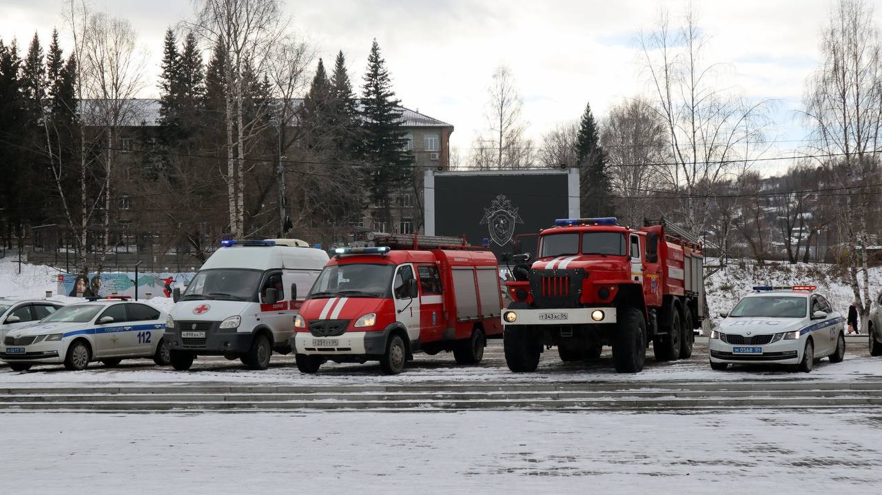 В Горно-Алтайске прошла акция «Жизнь бесценна», приуроченная к Всемирному дню памяти жертв ДТП В Горно-Алтайске прошла акция «Жизнь бесценна», приуроченная к Всемирному дню памяти жертв ДТП