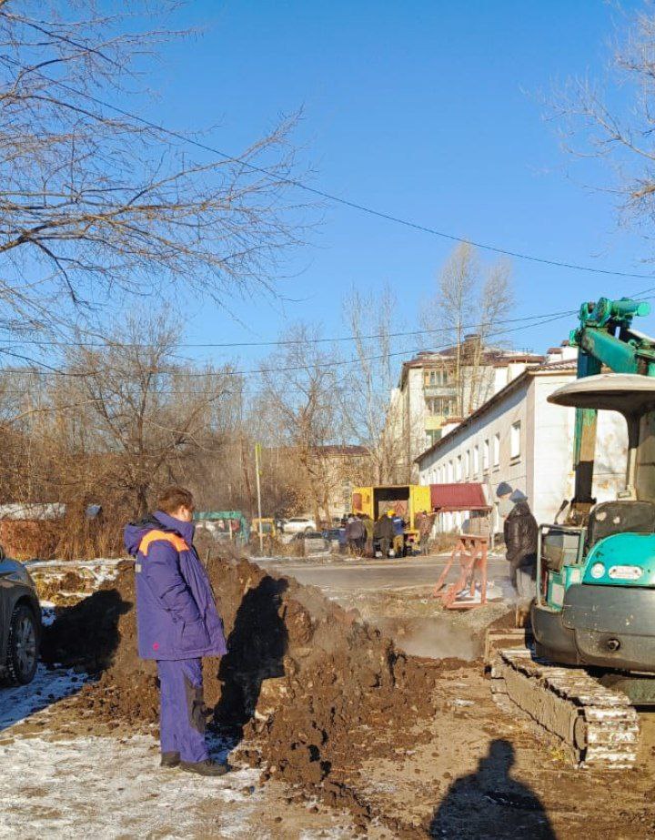 Авария на сетях теплоснабжения в районе Парка Победы устранена, теплоснабжение пяти многоквартирных домов восстановлено, сообщила мэр Горно-Алтайска Ольга Сафронова Авария на сетях теплоснабжения в районе Парка Победы устранена, теплоснабжение пяти многоквартирных домов восстановлено, сообщила мэр Горно-Алтайска Ольга Сафронова