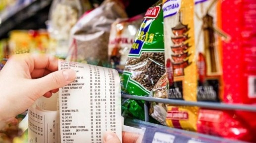В Горно-Алтайске прокуратура провела мониторинг цен на продукты питания, после чего предупредила торговые предприятия о недопустимости повышения цен на социально значимые товары