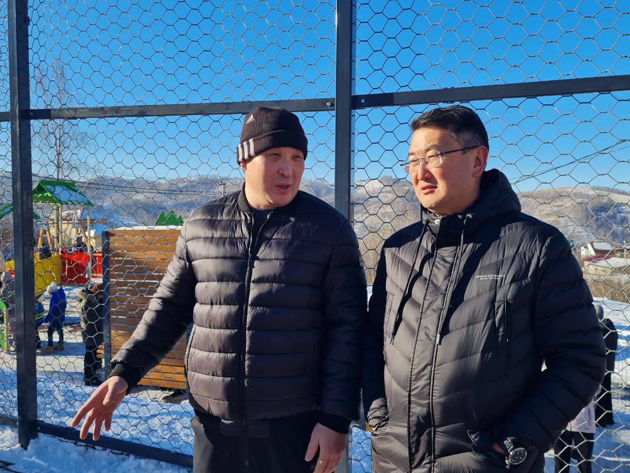 На Заимке в ТОС «Яблоневый сад» открыли детскую и спортивную площадку, сообщает сенатор Артур Кохоев На Заимке в ТОС «Яблоневый сад» открыли детскую и спортивную площадку, сообщает сенатор Артур Кохоев