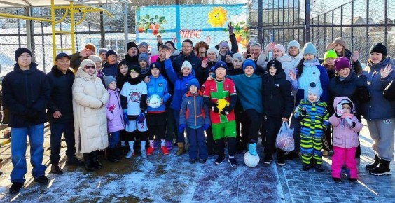 В Горно-Алтайске открыта спортивно-игровая площадка в микрорайоне «Яблоневый сад»