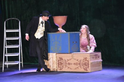 Более 400 актеров из 30 коллективов Республики Алтай и регионов Сибири участвовали в межрегиональном фестивале-конкурсе любительских театров «Театральный Boom»