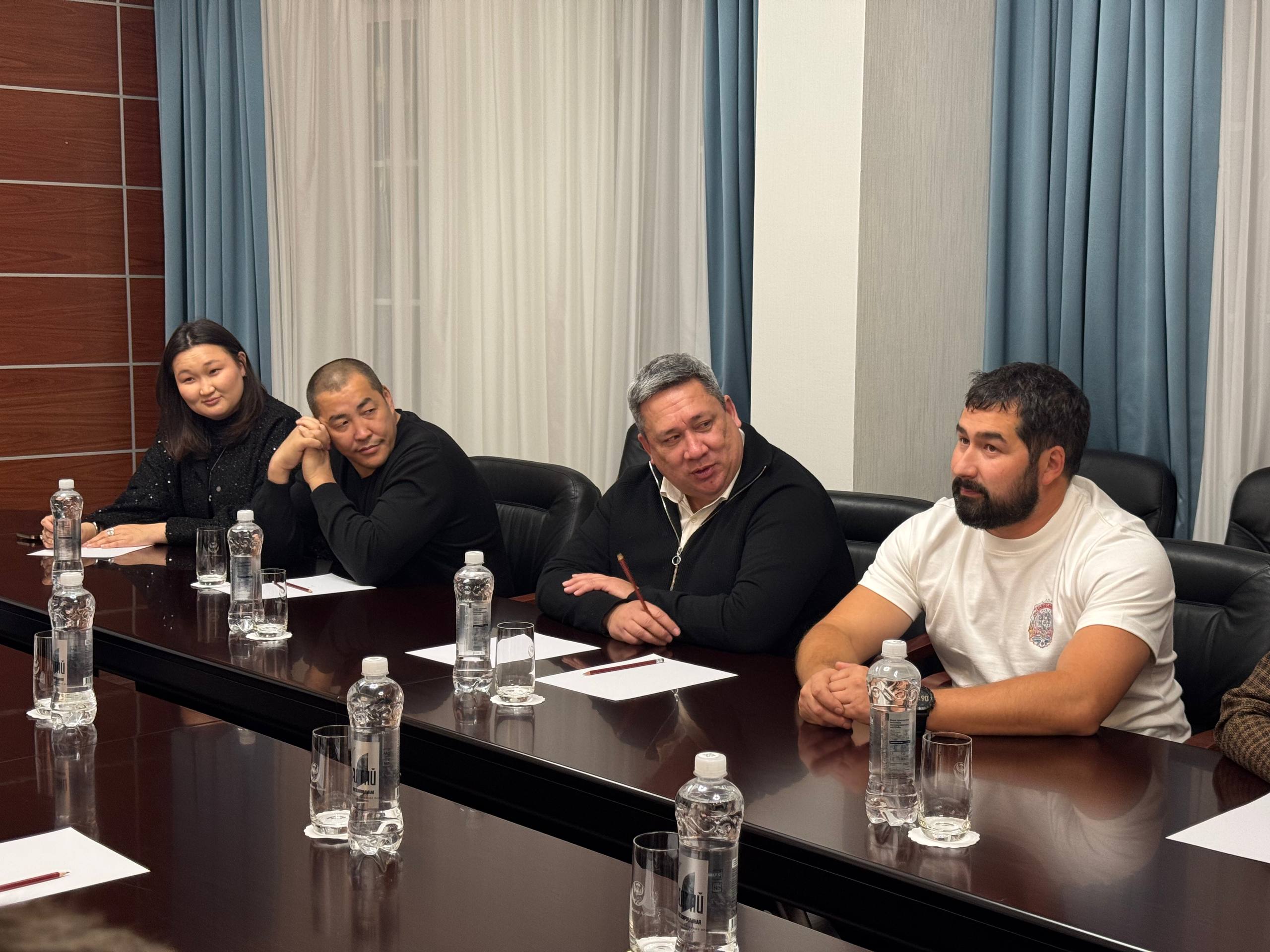 В Постоянном представительстве Республики Алтай в Москве прошла встреча со студентами-первокурсниками В Постоянном представительстве Республики Алтай в Москве прошла встреча со студентами-первокурсниками