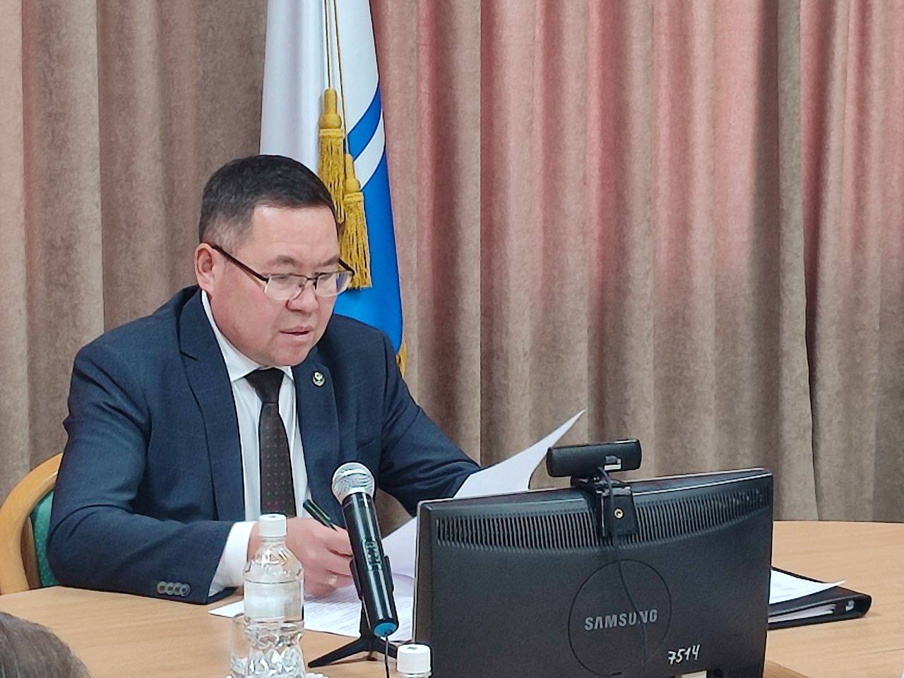 в региональном Парламенте проходит заседание Президиума Государственного Собрания - Эл Курултай РА в региональном Парламенте проходит заседание Президиума Государственного Собрания - Эл Курултай РА