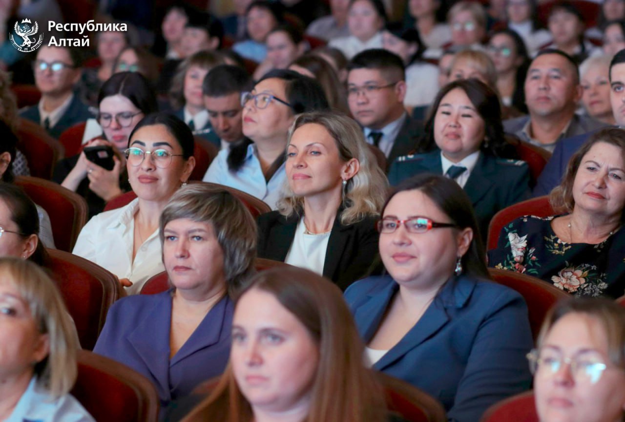 Налоговая служба Алтая отмечает 35 лет: итоги, рост и благодарность Налоговая служба Алтая отмечает 35 лет: итоги, рост и благодарность
