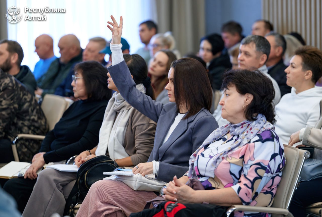 В Чемальском и Майминском районах прошли выездные встречи министерство экономического развития Республики Алтай с собственниками гостевых домов, в которых приняли участие около 150 владельцев средств размещения В Чемальском и Майминском районах прошли выездные встречи министерство экономического развития Республики Алтай с собственниками гостевых домов, в которых приняли участие около 150 владельцев средств размещения
