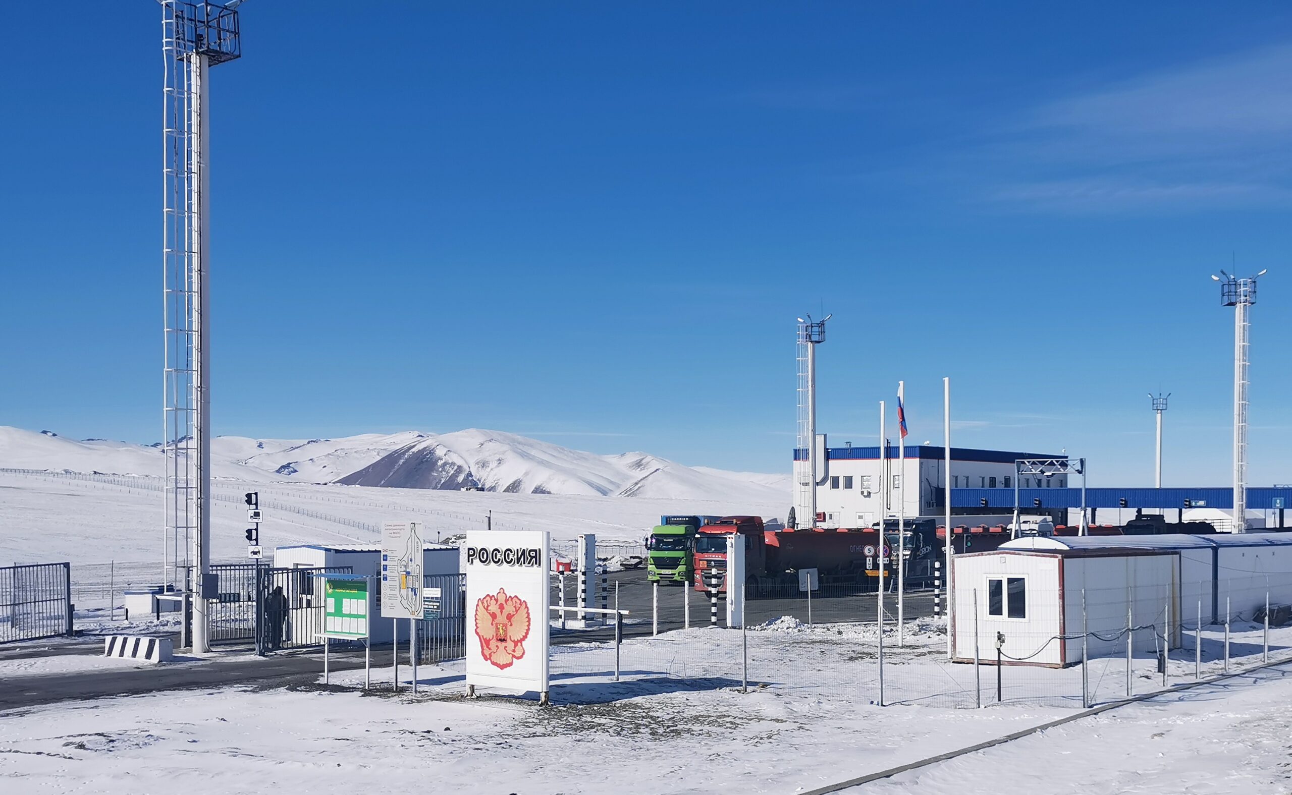 С января 2026 года начнут действовать новые правила выезда из Российской Федерации для несовершеннолетних граждан Российской Федерации