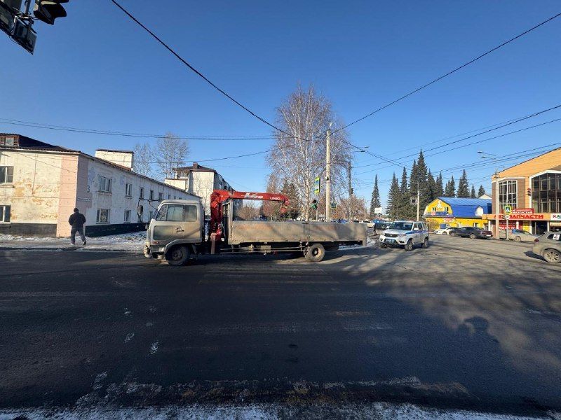 В Горно-Алтайске водитель спецтехники нарушил ПДД и сбил пенсионерку на «зебре»