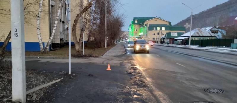 В Горно-Алтайске водитель иномарки не уступил дорогу девушке-пешеходу и допустил на неё наезд В Горно-Алтайске водитель иномарки не уступил дорогу девушке-пешеходу и допустил на неё наезд