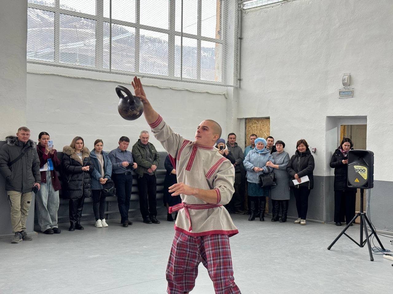 После капитального ремонта распахнул свои двери спортивный зал Огнёвской школы Усть-Коксинского района После капитального ремонта распахнул свои двери спортивный зал Огнёвской школы Усть-Коксинского района