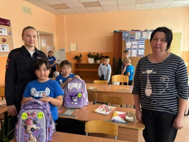 В Амурской школе прошла акция по безопасности дорожного движения