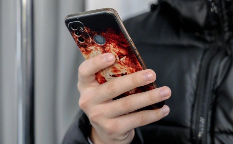 Мошенники запустили фишинговую кампанию, приуроченную к окончанию срока уплаты налогов за 2024 год, и начали создавать поддельные сайты, маскирующиеся под Федеральную налоговую службу России (ФНС)