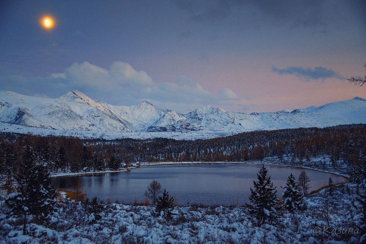 Озеро Киделю при свете месяца Озеро Киделю при свете месяца