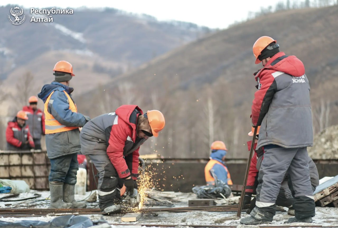 В Усть-Канском районе недалеко от села Коргон строят молочный комплекс и площадку для выращивания молодняка В Усть-Канском районе недалеко от села Коргон строят молочный комплекс и площадку для выращивания молодняка