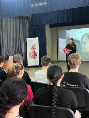 Сотрудники Госавтоинспекции совместно с МЧС Усть-Коксинского района провели Краш-курс для подростков по безопасному поведению на дороге