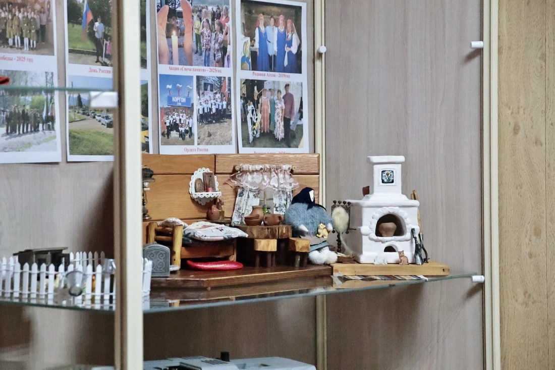 Камнерезную мастерскую по обработке яшмы и порфира откроют при центре русской культуры «Горница» в селе Коргон Усть-Канского района Камнерезную мастерскую по обработке яшмы и порфира откроют при центре русской культуры «Горница» в селе Коргон Усть-Канского района