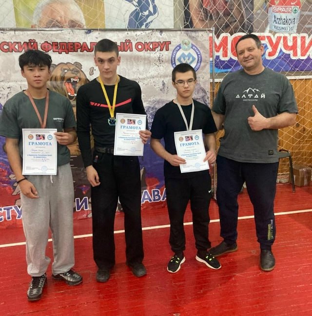 22 ноября 2025 года в Горно-Алтайске прошел 11-й чемпионат и первенство Республики Алтай по армрестлингу, ставшие отборочными соревнованиями для формирования сборной команды РА на чемпионат и первенство СФО в январе 2026 года 22 ноября 2025 года в Горно-Алтайске прошел 11-й чемпионат и первенство Республики Алтай по армрестлингу, ставшие отборочными соревнованиями для формирования сборной команды РА на чемпионат и первенство СФО в январе 2026 года