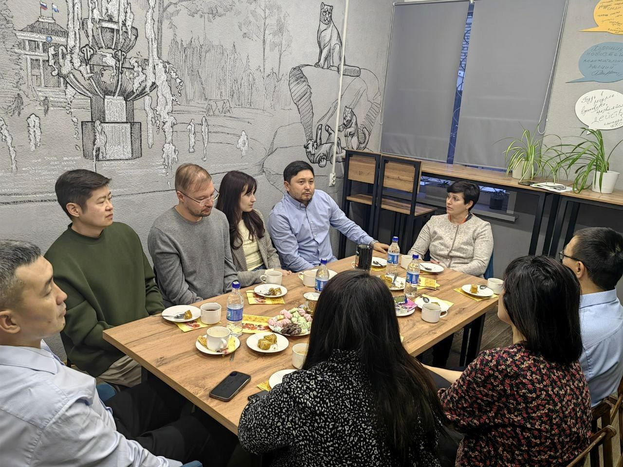 Ольга Сафронова: Сегодняшний день начали с мероприятия под названием «завтрак с мэром» Ольга Сафронова: Сегодняшний день начали с мероприятия под названием «завтрак с мэром»