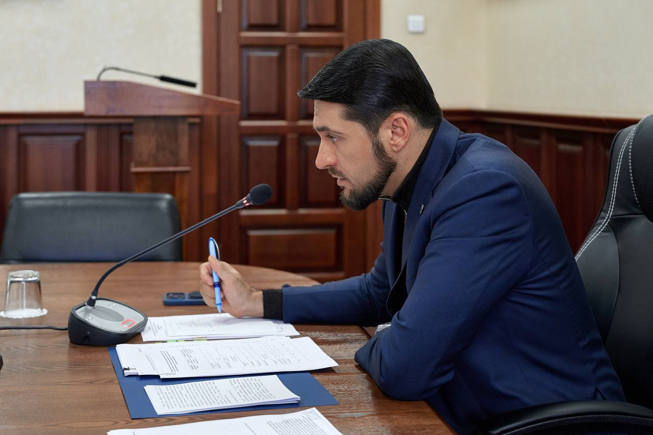 Александр Прокопьев: На очередном заседании рабочей группы по управлению земельными ресурсами обсудили ход выполнения задачи, поставленной Главой Республики Алтай Андреем Анатольевичем Турчаком Александр Прокопьев: На очередном заседании рабочей группы по управлению земельными ресурсами обсудили ход выполнения задачи, поставленной Главой Республики Алтай Андреем Анатольевичем Турчаком