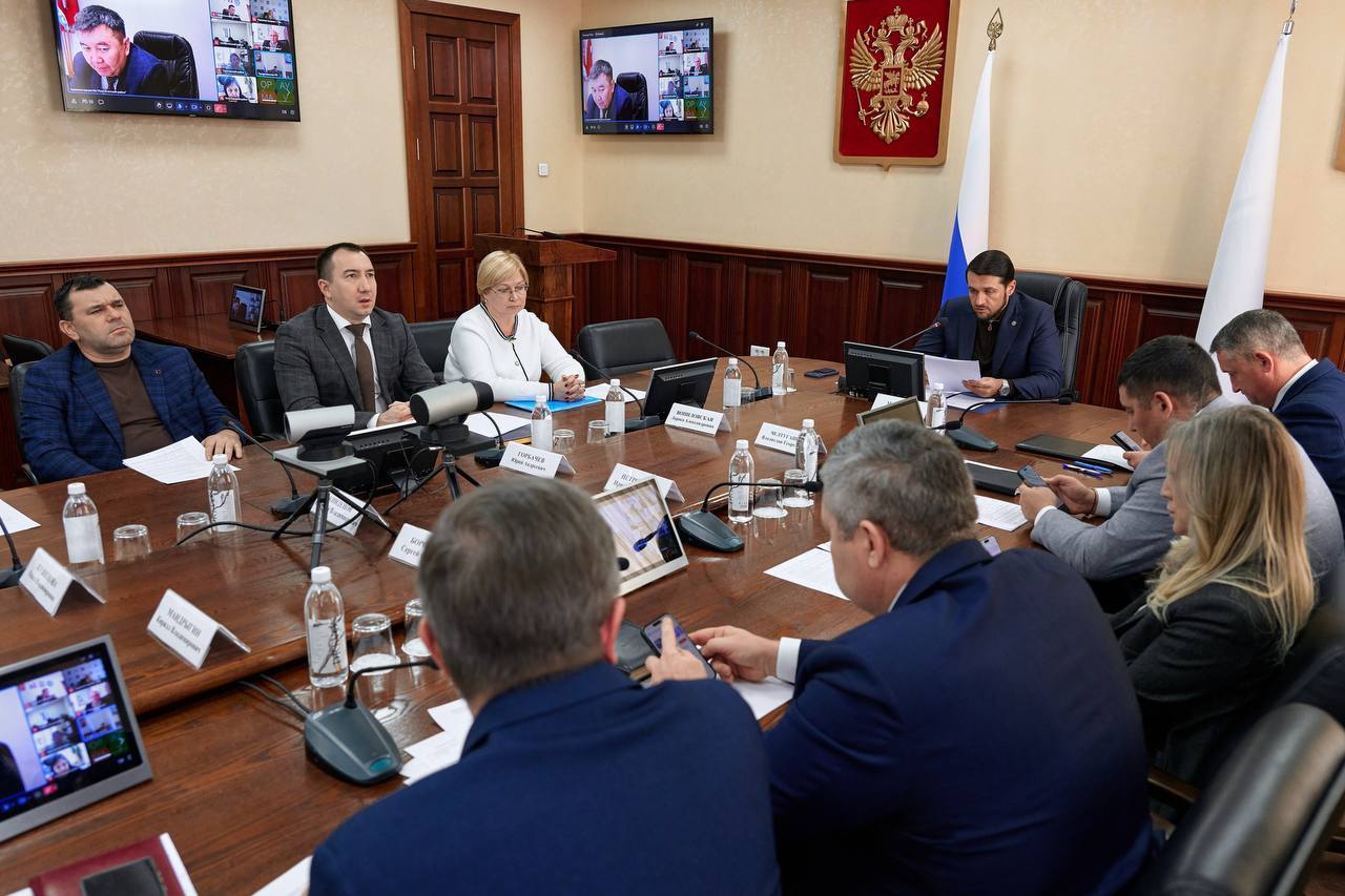 Александр Прокопьев: На очередном заседании рабочей группы по управлению земельными ресурсами обсудили ход выполнения задачи, поставленной Главой Республики Алтай Андреем Анатольевичем Турчаком Александр Прокопьев: На очередном заседании рабочей группы по управлению земельными ресурсами обсудили ход выполнения задачи, поставленной Главой Республики Алтай Андреем Анатольевичем Турчаком