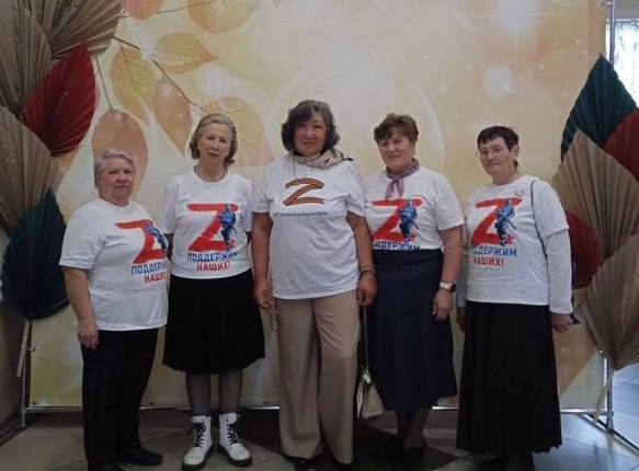 Волонтеров в их праздник за неравнодушие и доброту поблагодарил глава Чойского района Игорь Русских Волонтеров в их праздник за неравнодушие и доброту поблагодарил глава Чойского района Игорь Русских