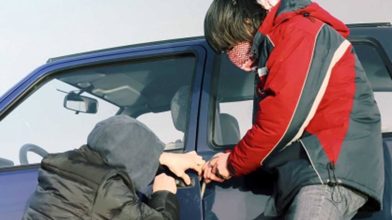 Двое жителей Турочакского района получили штраф за угон автомобиля