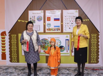 Открытие национального уголка состоялось в детском саду "Ручеек" в Кош-Агаче