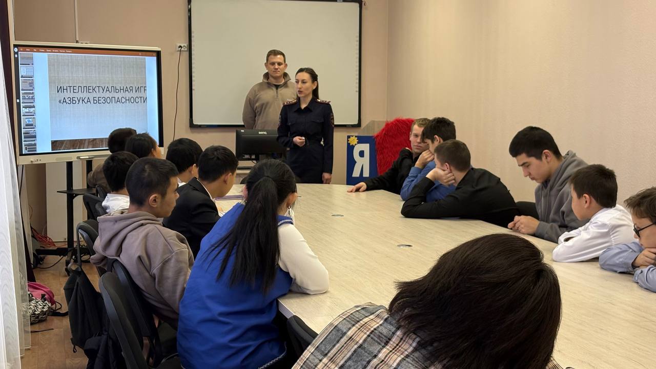 Сотрудники Госавтоинспекции провели познавательное занятие для детей-инвалидов и детей с ограниченными возможностями здоровья Сотрудники Госавтоинспекции провели познавательное занятие для детей-инвалидов и детей с ограниченными возможностями здоровья