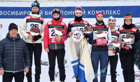 Екатерина Белякова, первокурсница ППФ ГАГУ, стала бронзовым призером международных соревнований по биатлону!