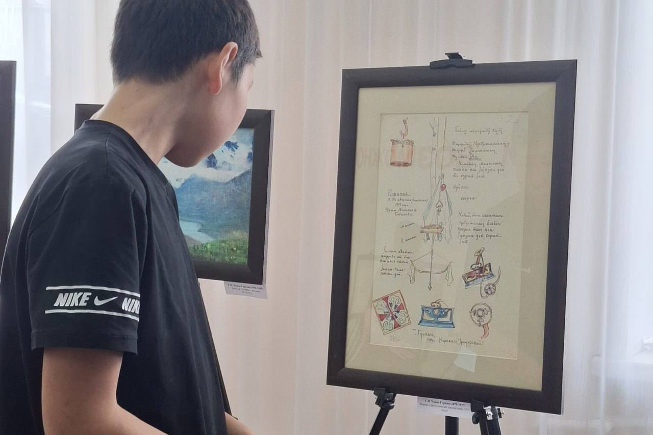 Передвижная выставка картин Григория Ивановича Чорос-Гуркина завершает свою работу по районам Республики Алтай Передвижная выставка картин Григория Ивановича Чорос-Гуркина завершает свою работу по районам Республики Алтай