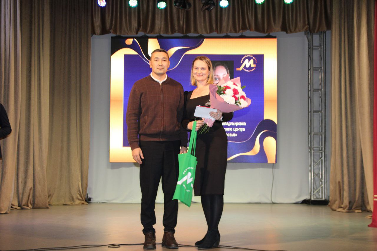 Дарим миру тепло своих сердец - девиз волонтерского движения в Горно-Алтайске Дарим миру тепло своих сердец - девиз волонтерского движения в Горно-Алтайске