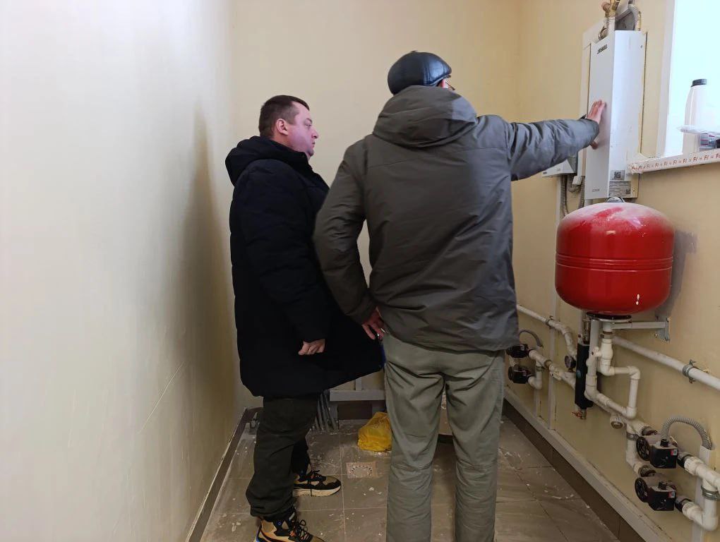 Строительство второго дома для учителей, стартовавшее в сентябре, завершается в Манжероке Строительство второго дома для учителей, стартовавшее в сентябре, завершается в Манжероке