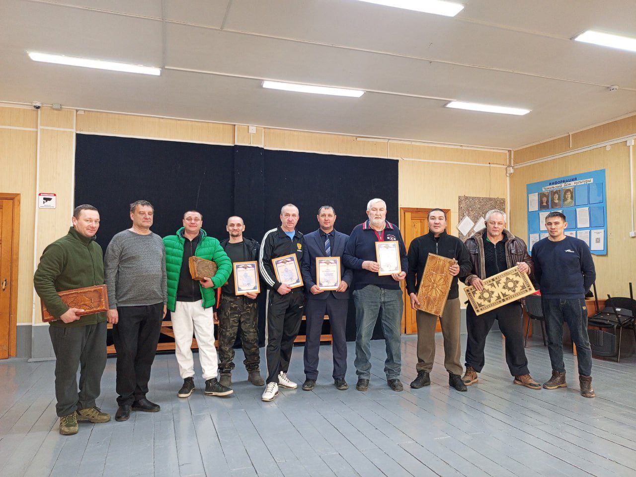 Благотворительный турнир по нардам в поддержку участников СВО прошел в Чемале, сообщила администрация района Благотворительный турнир по нардам в поддержку участников СВО прошел в Чемале, сообщила администрация района