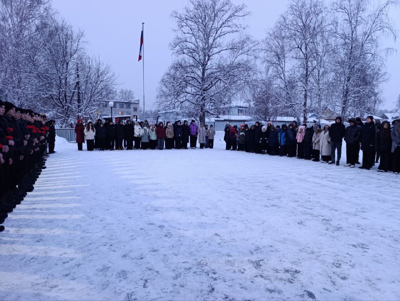 В Майминской школе увековечили память участника СВО Михаила Тузовского В Майминской школе увековечили память участника СВО Михаила Тузовского