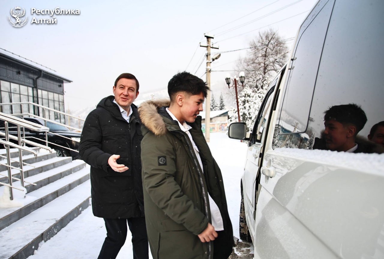 Глава Республики Алтай Андрей Турчак принял участие в конференции регионального отделения Движения Первых Глава Республики Алтай Андрей Турчак принял участие в конференции регионального отделения Движения Первых