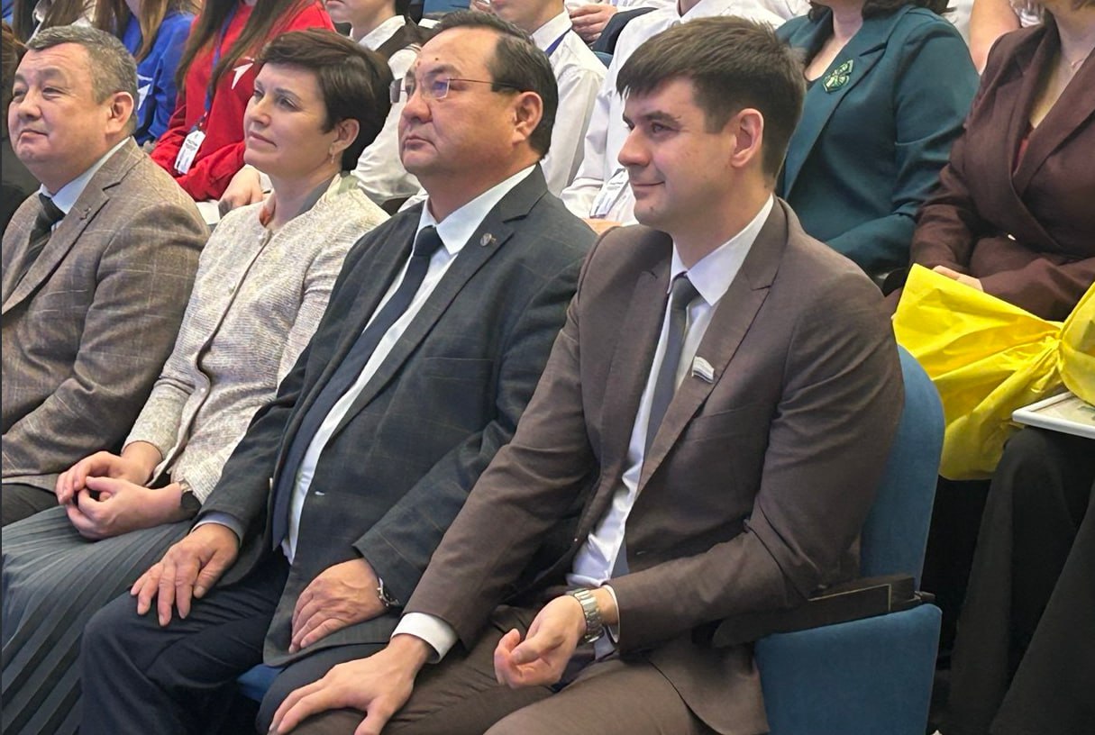 Спикер парламента поприветствовал делегатов конференции «Движения Первых» Спикер парламента поприветствовал делегатов конференции «Движения Первых»