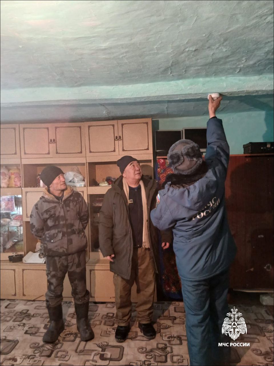 АДПИ - автономный дымовой пожарный извещатель АДПИ - автономный дымовой пожарный извещатель