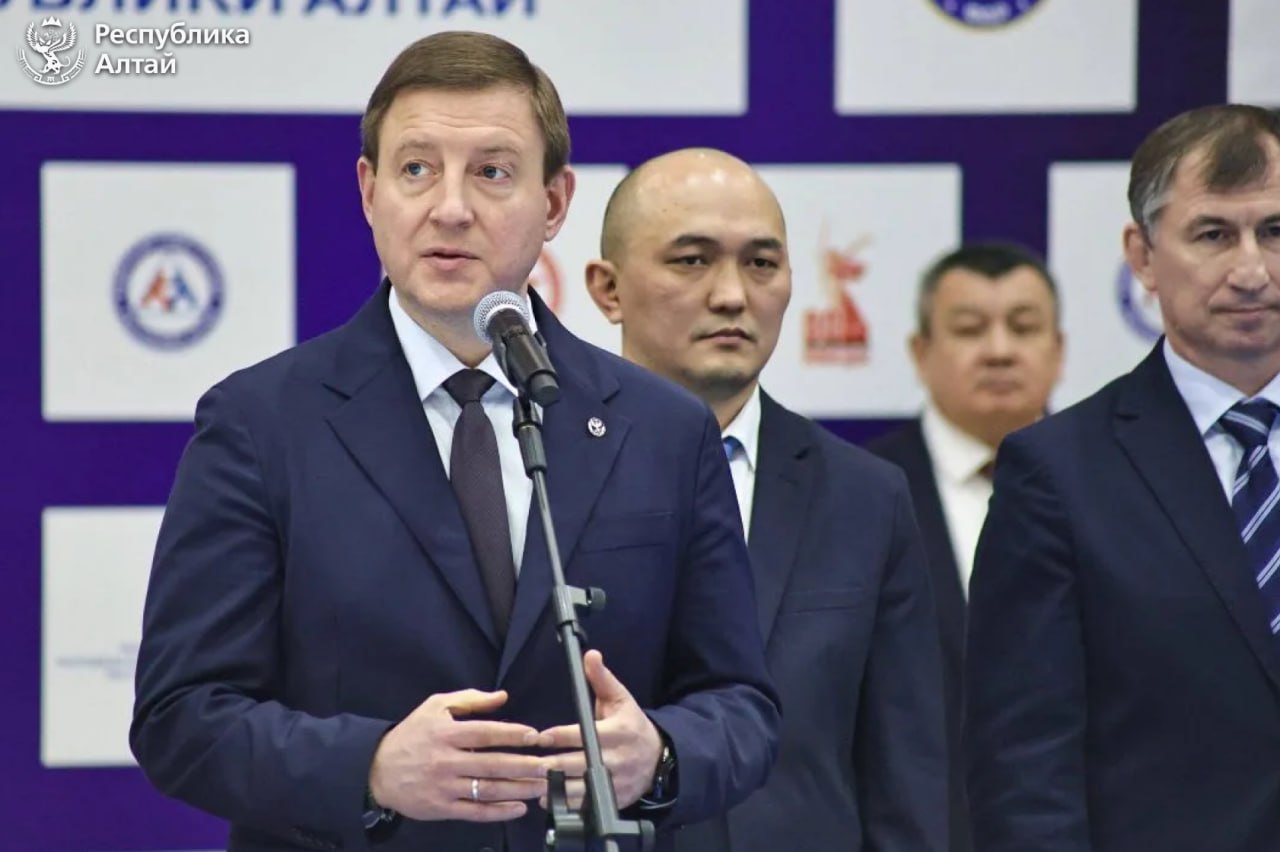 Республика Алтай принимает соревнования на Первенство и Чемпионат Сибирского федерального округа по самбо в память о Герое России Айдаре Карабашеве Республика Алтай принимает соревнования на Первенство и Чемпионат Сибирского федерального округа по самбо в память о Герое России Айдаре Карабашеве