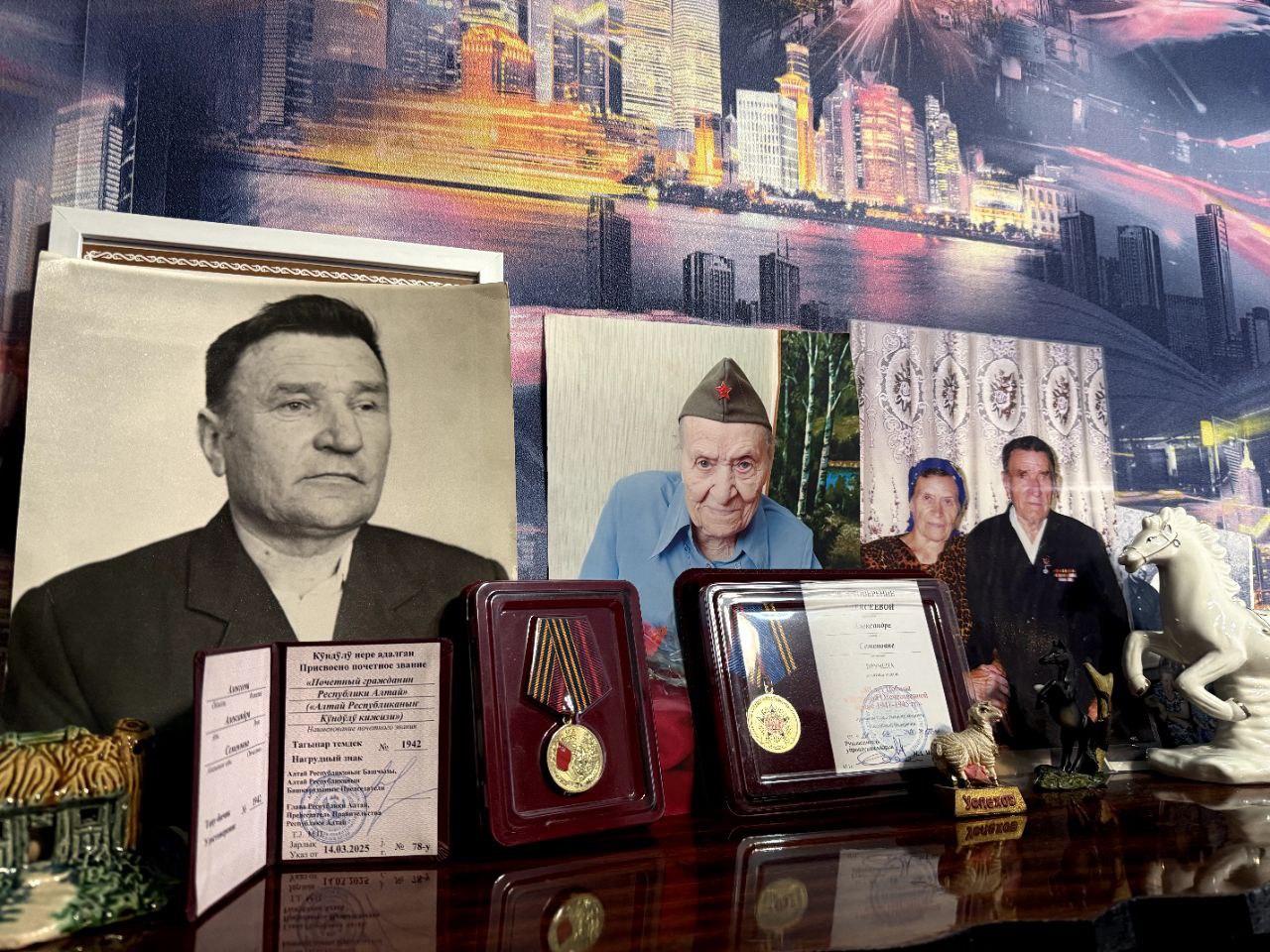 Участник Великой Отечественной войны Александра Семеновна Алексеева отмечает 101-й день рождения! Участник Великой Отечественной войны Александра Семеновна Алексеева отмечает 101-й день рождения!