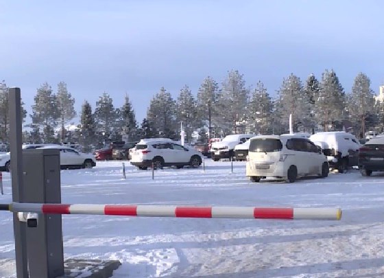 Тарифы на услуги платной стоянки с сегодняшнего дня изменились в аэропорту Горно-Алтайска