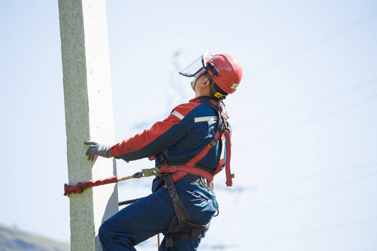 Александр Прокопьев: Новые фельдшерско-акушерские пункты в Усть-Коксинском и Турочакском районах, построенные в рамках нацпроекта «Продолжительная и активная жизнь», теперь подключены к электросетям Александр Прокопьев: Новые фельдшерско-акушерские пункты в Усть-Коксинском и Турочакском районах, построенные в рамках нацпроекта «Продолжительная и активная жизнь», теперь подключены к электросетям